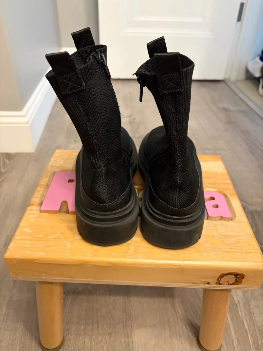 Kids Zara Black Knit Chelsea Boots- Size EUR 32/US 1- Pre-owned